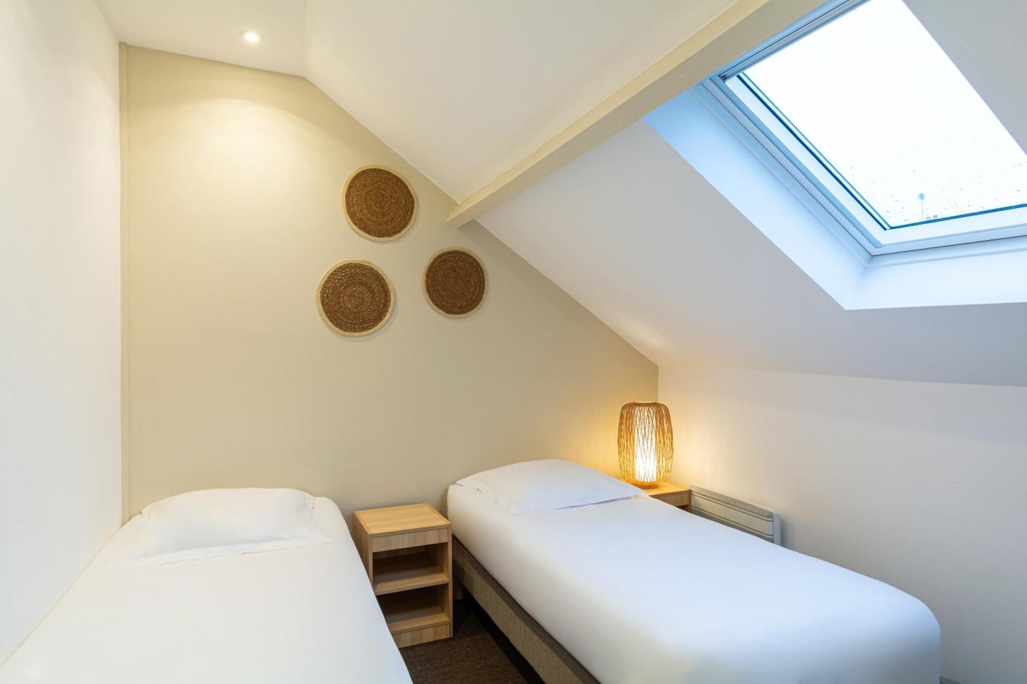 Hotel De La Plage Courseulles-sur-Mer Exteriör bild