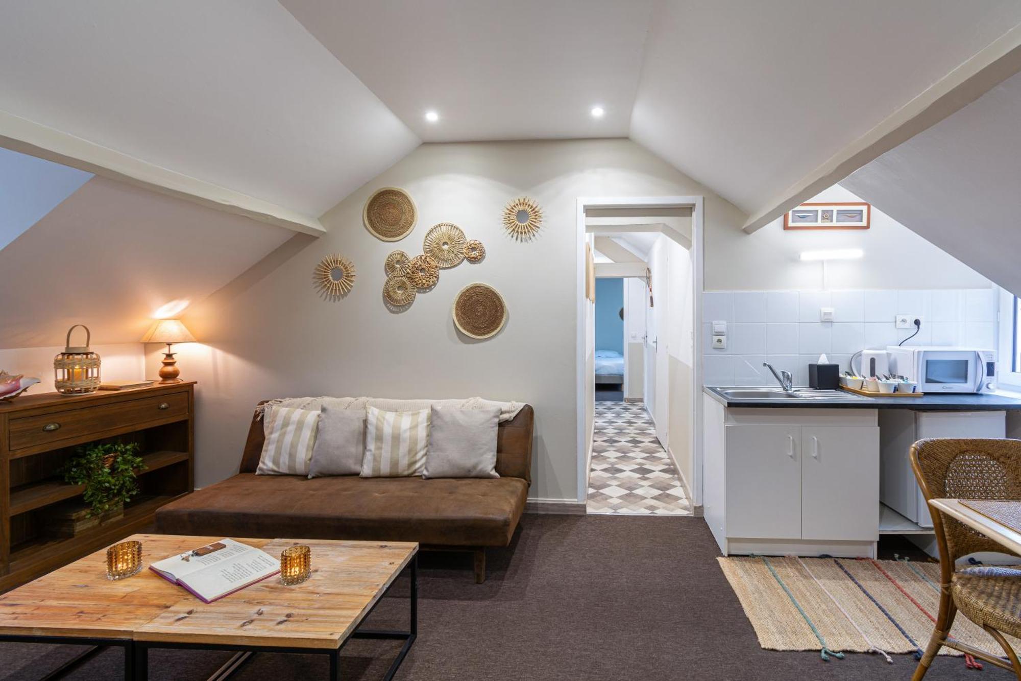 Hotel De La Plage Courseulles-sur-Mer Exteriör bild