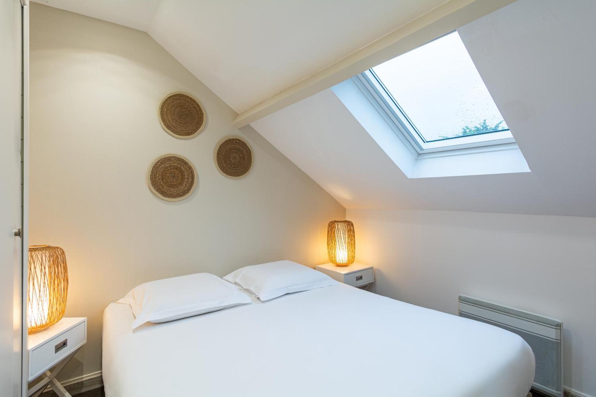Hotel De La Plage Courseulles-sur-Mer Exteriör bild