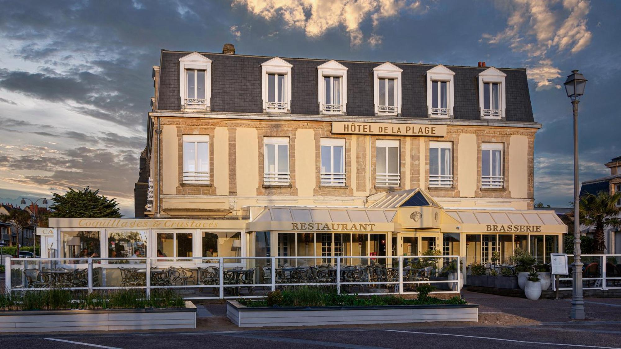 Hotel De La Plage Courseulles-sur-Mer Exteriör bild
