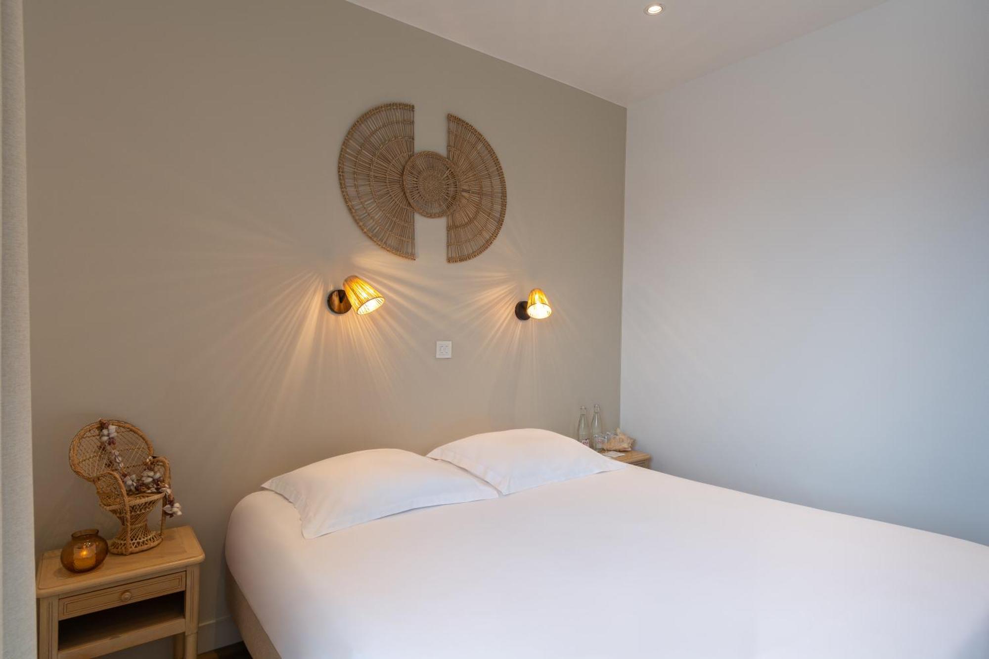 Hotel De La Plage Courseulles-sur-Mer Exteriör bild