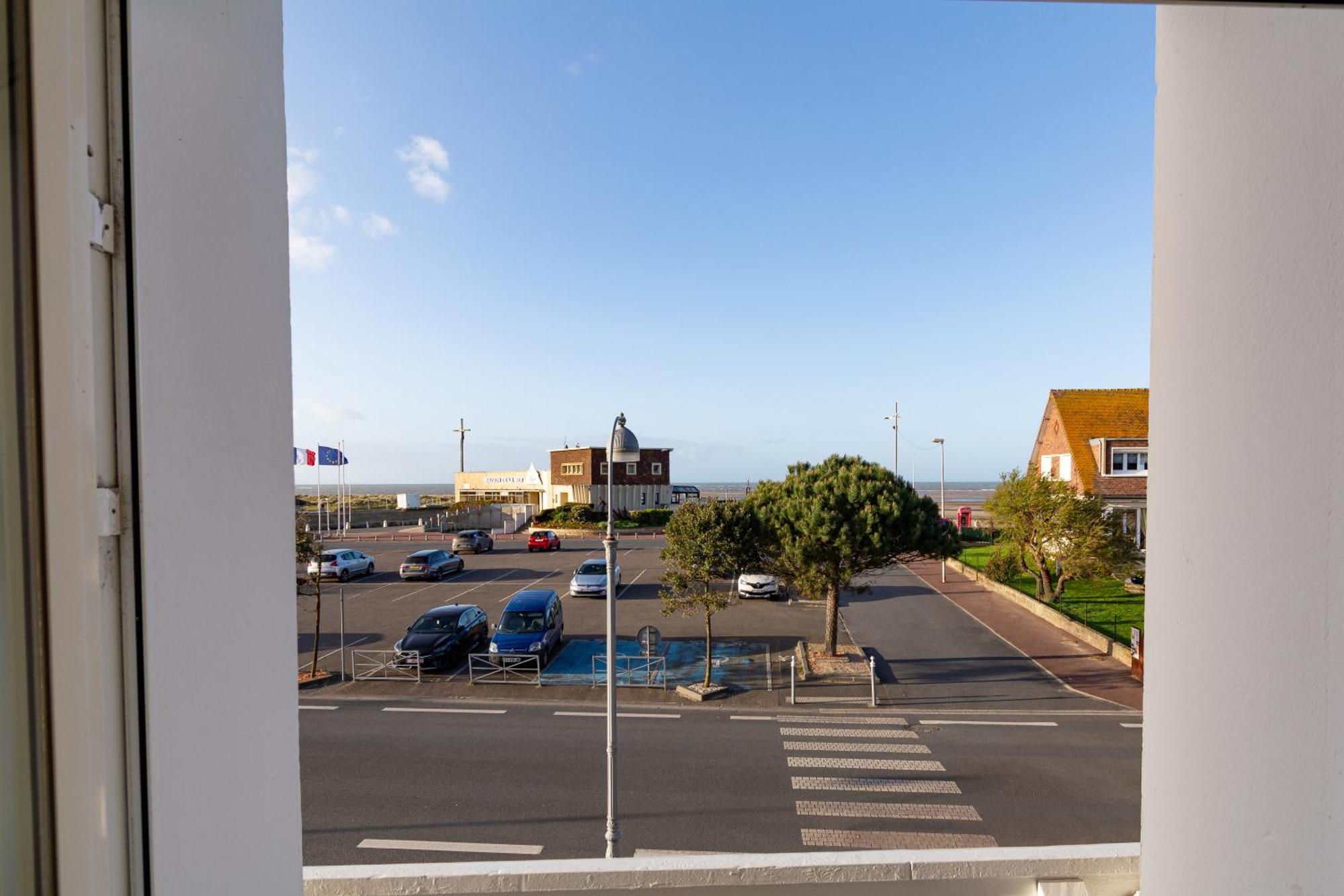 Hotel De La Plage Courseulles-sur-Mer Exteriör bild